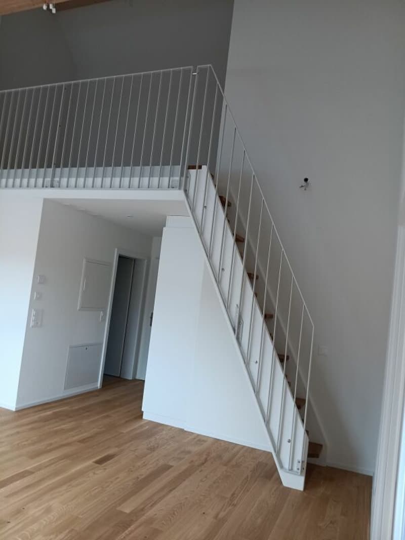 Gemütliche 2.5- Zi- Dachwohnung mit Galerie in der neuen Überbauung "Hübsche Mätteli" an ruhiger und zentraler Lage (12)