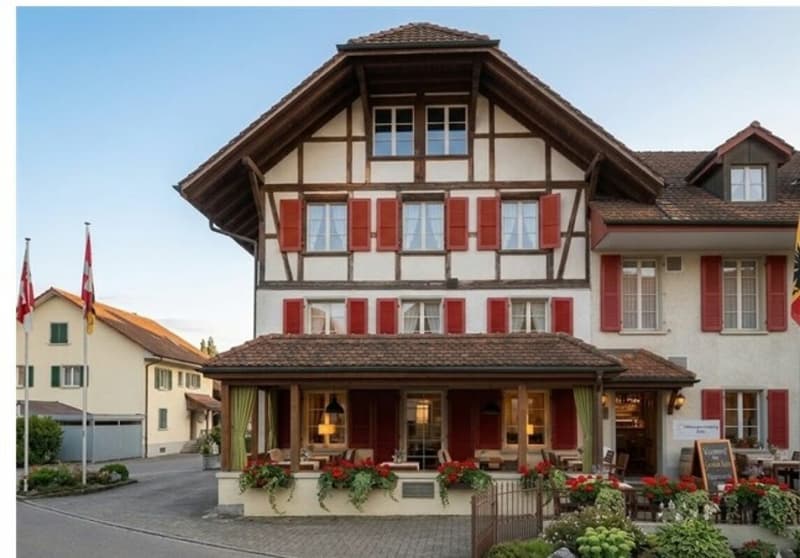 Wunderschöne renovierte 4.5 Zimmer Wohnung (2)