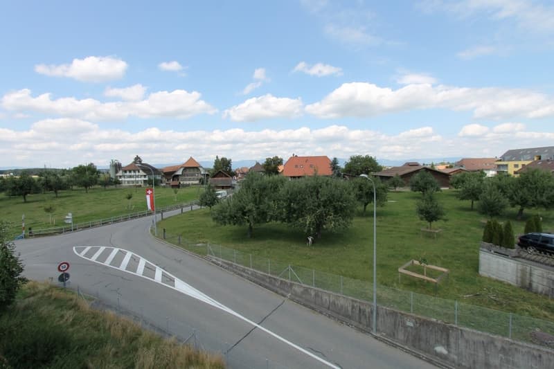 Gemütlicheund grosse Dachwohnung in Lyssach zu vermieten (9)