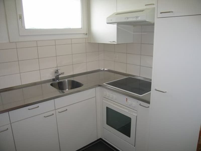 Helle 3.5 Maissonettwohnung in gepflegter Liegenschaft! (2)