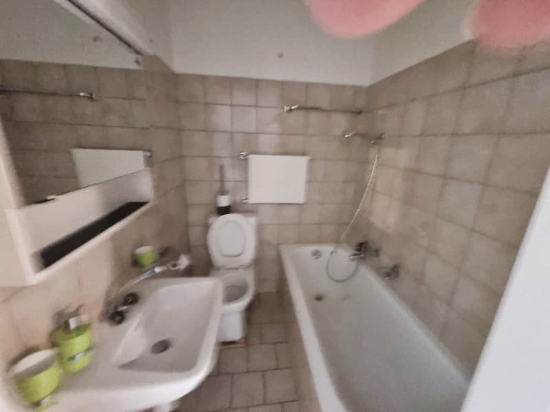 Spacieuse chambre avec cuisine - en plein centre ! (3)