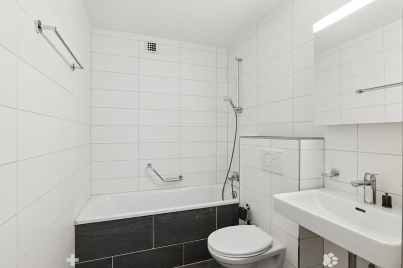 Super Lage - renoviert - 2 Balkone (5)