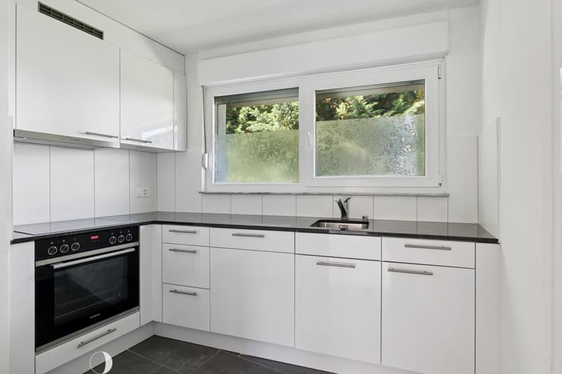 Super Lage - renoviert - 2 Balkone (4)