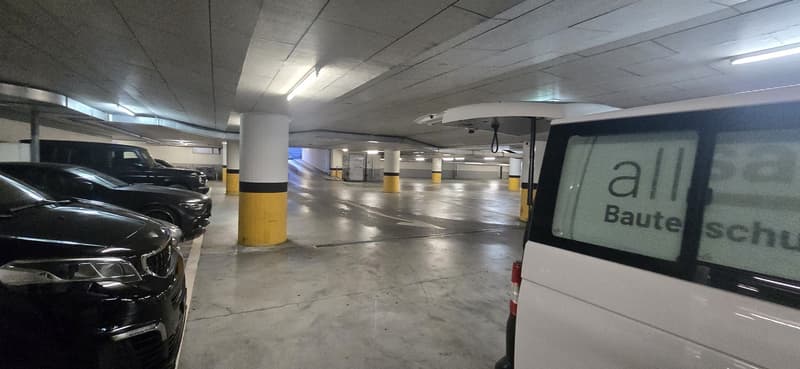 Mit direkter Zufahrt (PKW) (2)