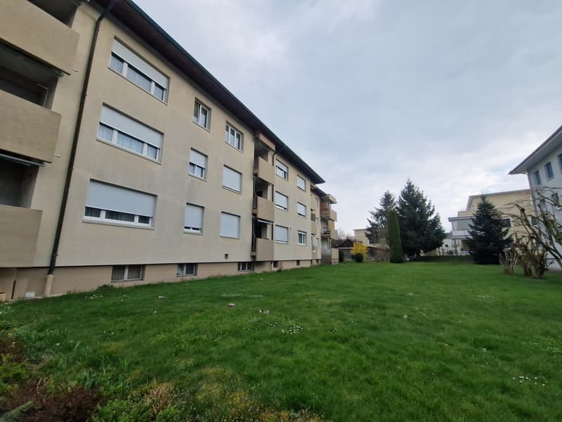 Helle 4.5-Zimmerwohnung mit Balkon & Parkplatz in ruhiger, grüner Lage (12)