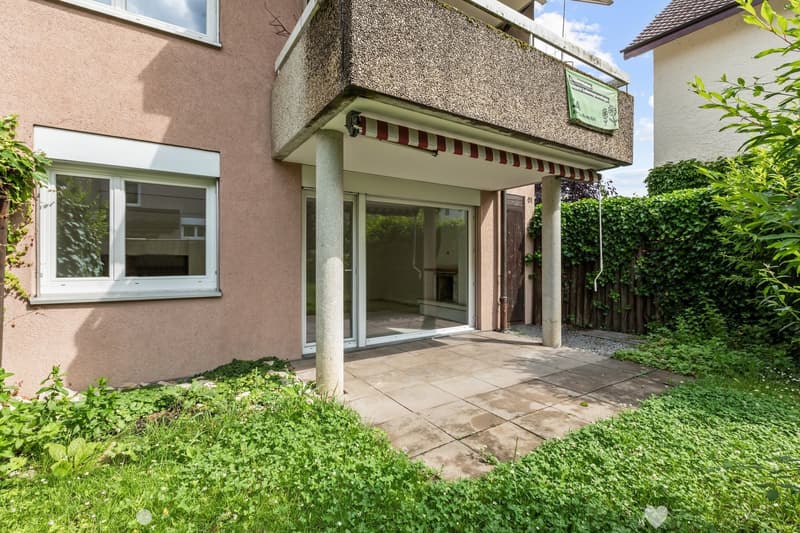 Tolle Gartensitzplatz-Wohnung mit Cheminée - ideale Lage ! (3)