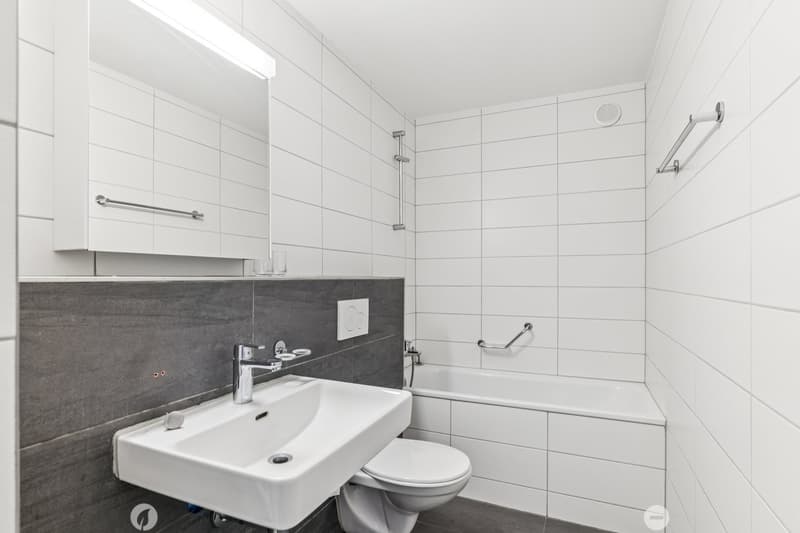 Ideale Lage - renoviert - Balkon (4)