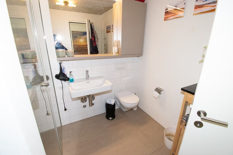 Moderne und helle 2.5 Zimmerwohnung zentral in Pratteln (65m2) (8)