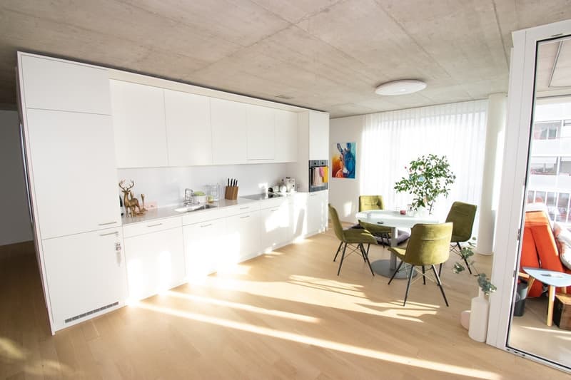 Moderne und helle 2.5 Zimmerwohnung zentral in Pratteln (65m2) (2)