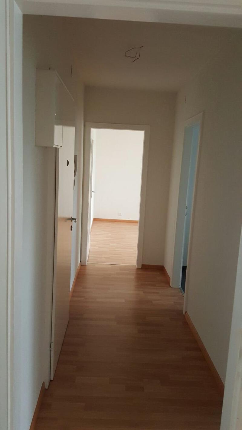 Moderne 2 Zimmerwohnung mit Balkon! (2)