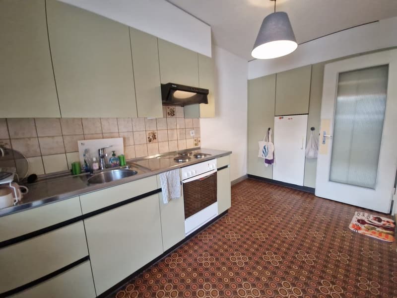Helle und geräumige 3½-Zimmer-Wohnung an zentraler Lage in Baden (6)