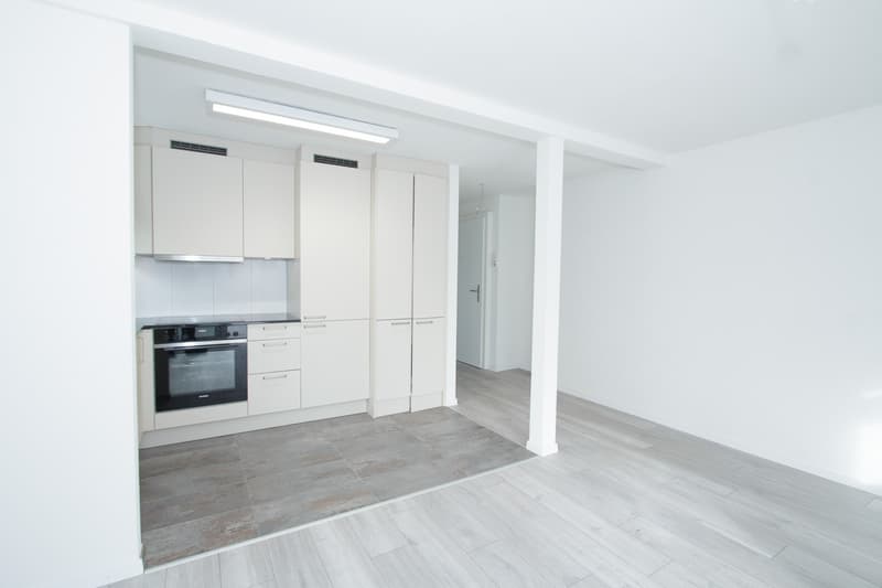Ihr neues Zuhause mit atemberaubender Seesicht und Badeplatz (5)