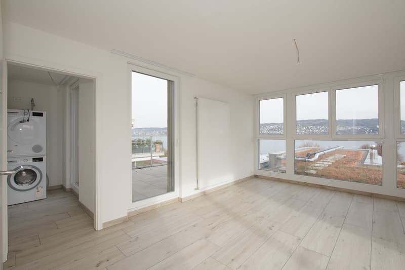 Ihr neues Zuhause mit atemberaubender Seesicht und Badeplatz (4)