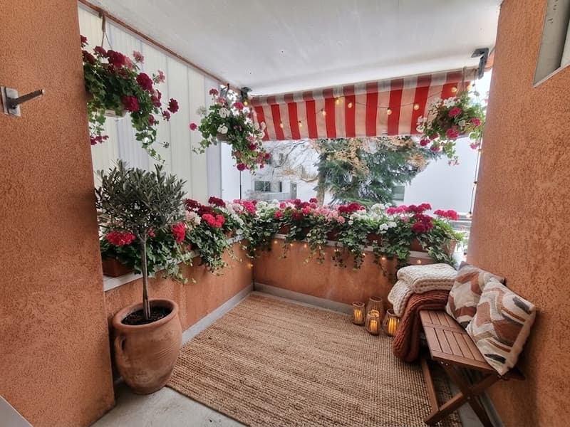 SGrosszügige, helle 4.5-Zimmer-Wohnung mit Balkon  frisch gestrichen (6)