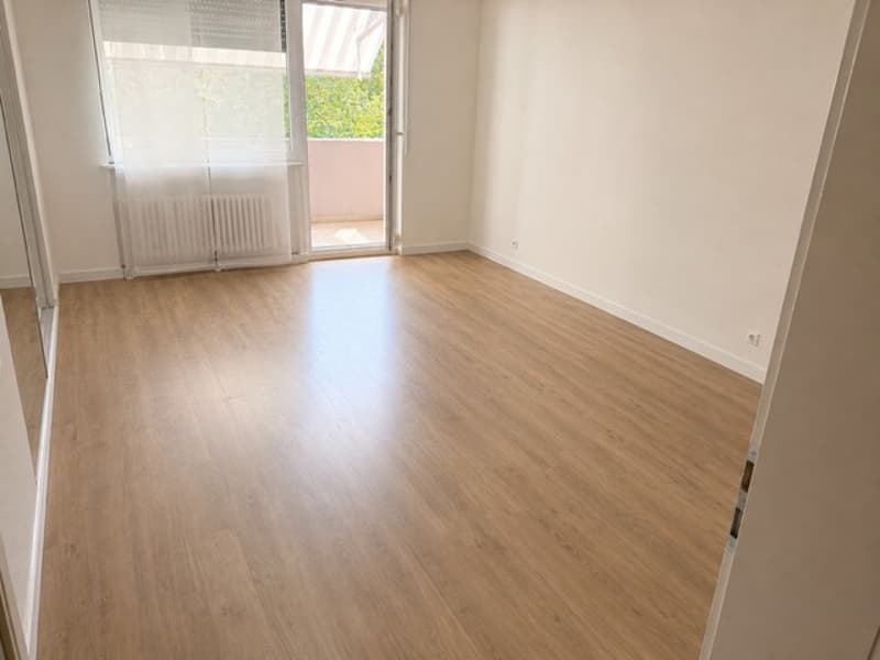 Charmante 3-Zimmer-Wohnung mit Balkon & Gartenmitbenutzung  Reinach BL (6)