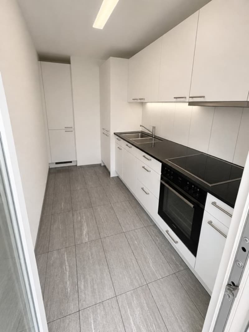 Charmante 3-Zimmer-Wohnung mit Balkon & Gartenmitbenutzung  Reinach BL (5)