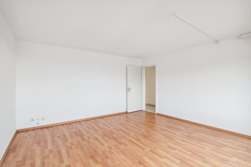 Gemütlich und Geräumig - mit Einstellplatz! (3)