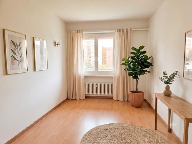 Befristet: Helles Wohntraum-Juwel mit Balkon (ca. 1,5 J.) (3)