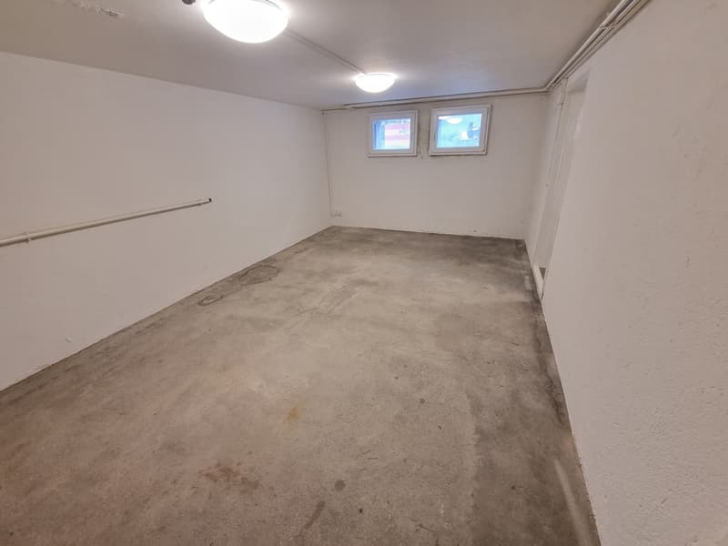 Hobby-/Lagerraum mit Fenster - ideale Lage (2)