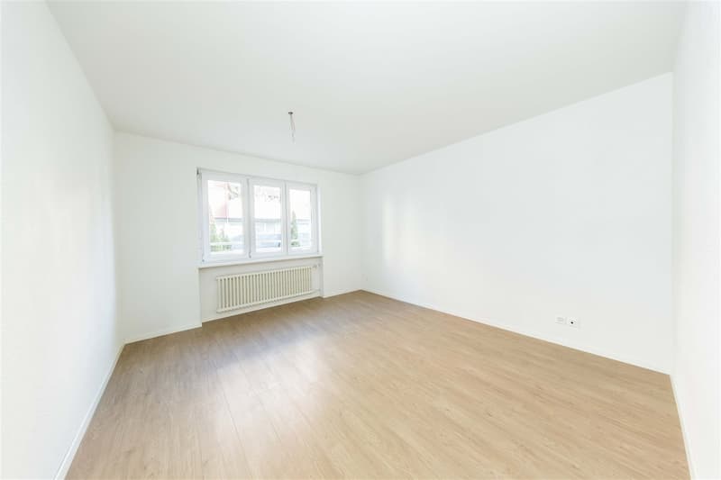 Modern - ideale Lage - 2 Balkone - privater Waschturm (2)