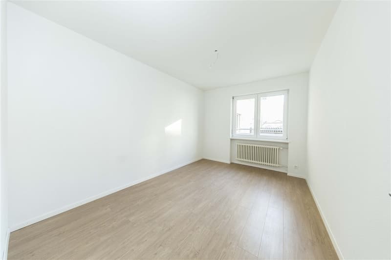 Modern - ideale Lage - 2 Balkone - privater Waschturm (4)