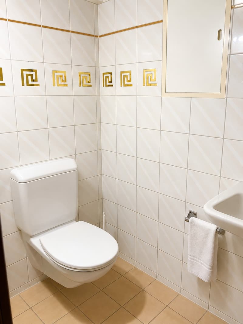 Tolle Maisonette-Wohnung mit Cheminée - ideale Lage ! (8)