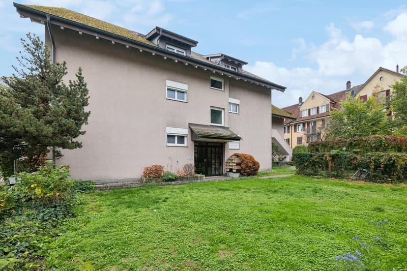 Tolle Maisonette-Wohnung mit Cheminée - ideale Lage ! (12)