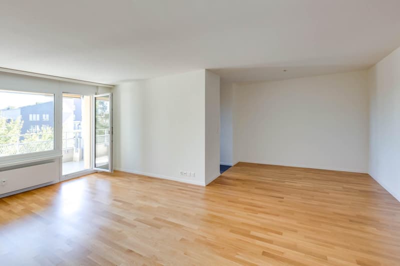 Grosszügige 4½-Zimmerwohnung mit Balkon und modernem Ausbaustandard (6)