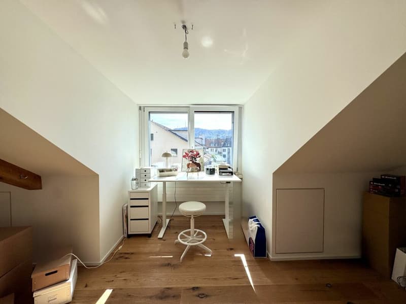 Grosszügige 3½-Zimmer-Maisonette mit 150 m², Balkon & 2 Bädern am Albisriederplatz (11)
