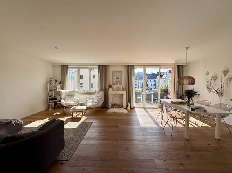 Grosszügige 3½-Zimmer-Maisonette mit 150 m², Balkon & 2 Bädern am Albisriederplatz (2)