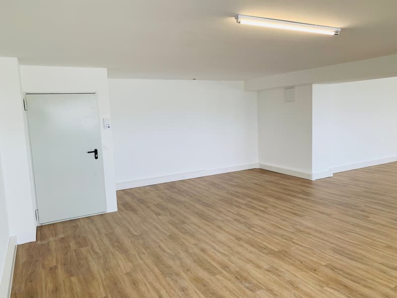 Flexible Gewerbefläche in Horgen!- Ideal für Büro, Praxis oder Atelier (8)