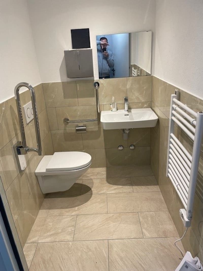 Flexible Gewerbefläche in Horgen!- Ideal für Büro, Praxis oder Atelier (4)