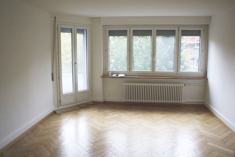 CHARMANTE UND ZENTRAL GELEGENE 3.5-ZIMMWER-WOHNUNG IN ZÜRICH-WOLLISHOFEN! (2)