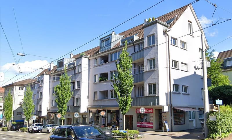 CHARMANTE UND ZENTRAL GELEGENE 3.5-ZIMMWER-WOHNUNG IN ZÜRICH-WOLLISHOFEN! (1)