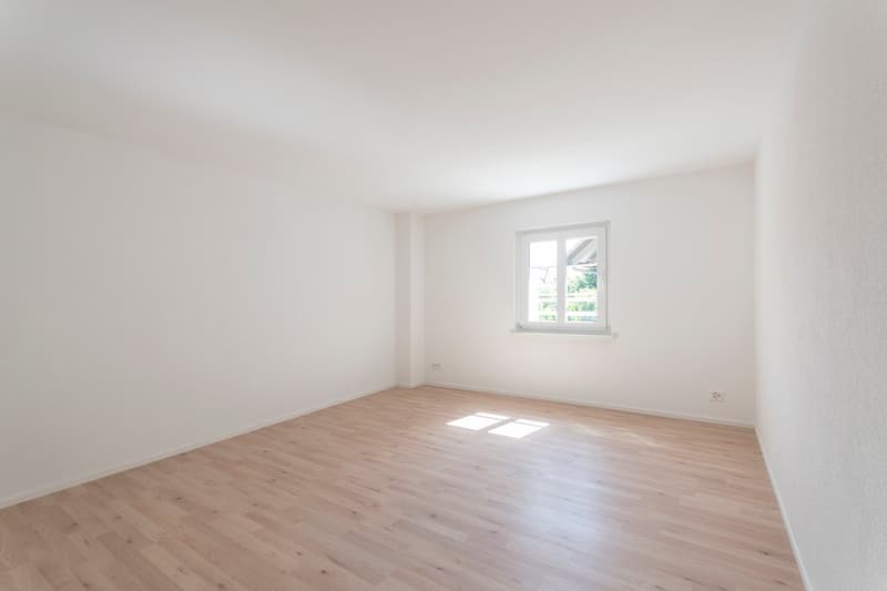 empty room, white walls, wooden floor, small window