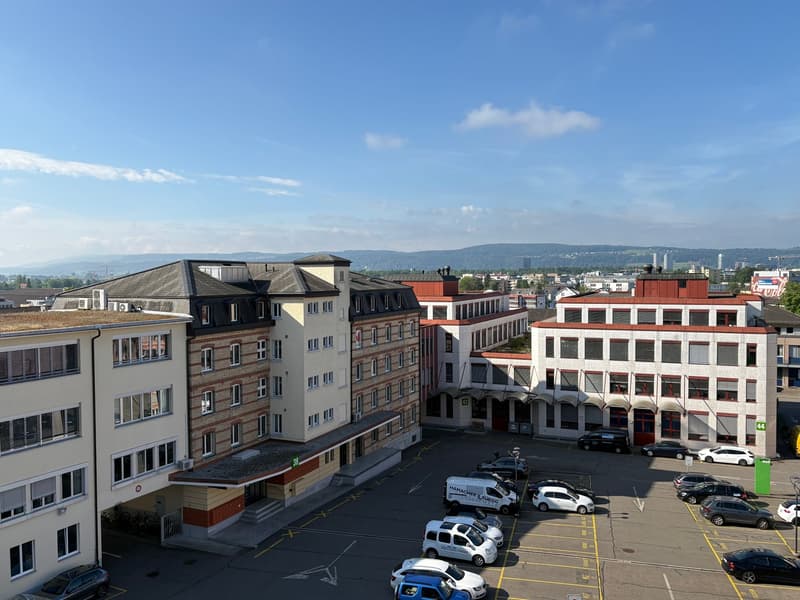 Helle Bürofläche mit Aussicht – Wangen-Brüttisellen (10)