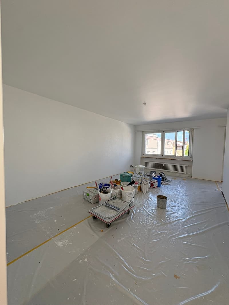 Frisch renovierte 4.5-Zimmer-Wohnung an zentraler Lage in Wallisellen – per 15.September 2026 (2)