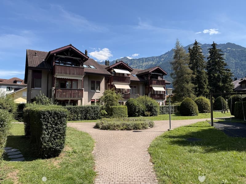 Wohnen im Park - sonnige 4.5 Zimmerwohnung im Erdgeschoss (1)