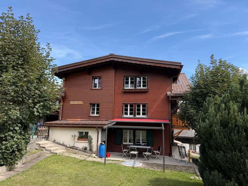 Einmalige Gelegenheit - saniertes Wohnhaus mit 2 Wohnungen (2)