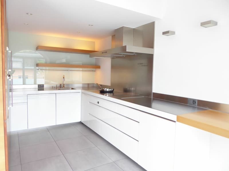 4-Zimmer-Maisonette-Wohnung mit zwei Tiefgaragenplätzen (6)