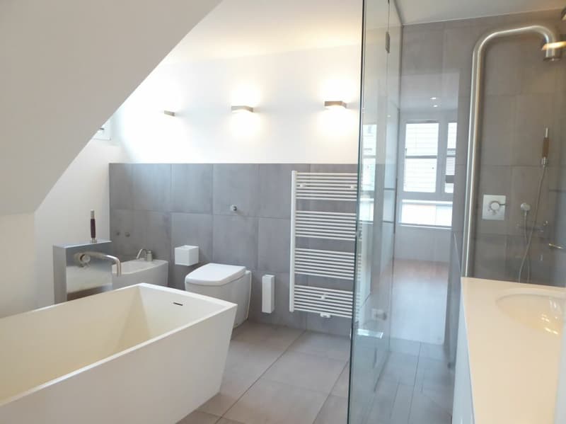 4-Zimmer-Maisonette-Wohnung mit zwei Tiefgaragenplätzen (10)
