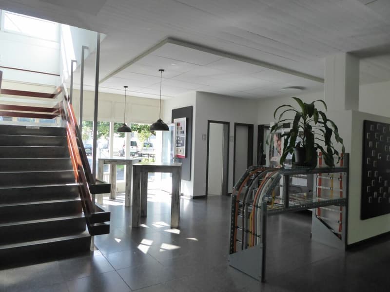 Büro- Gewerbeflächen an verkehrstechnisch guter Lage (7)