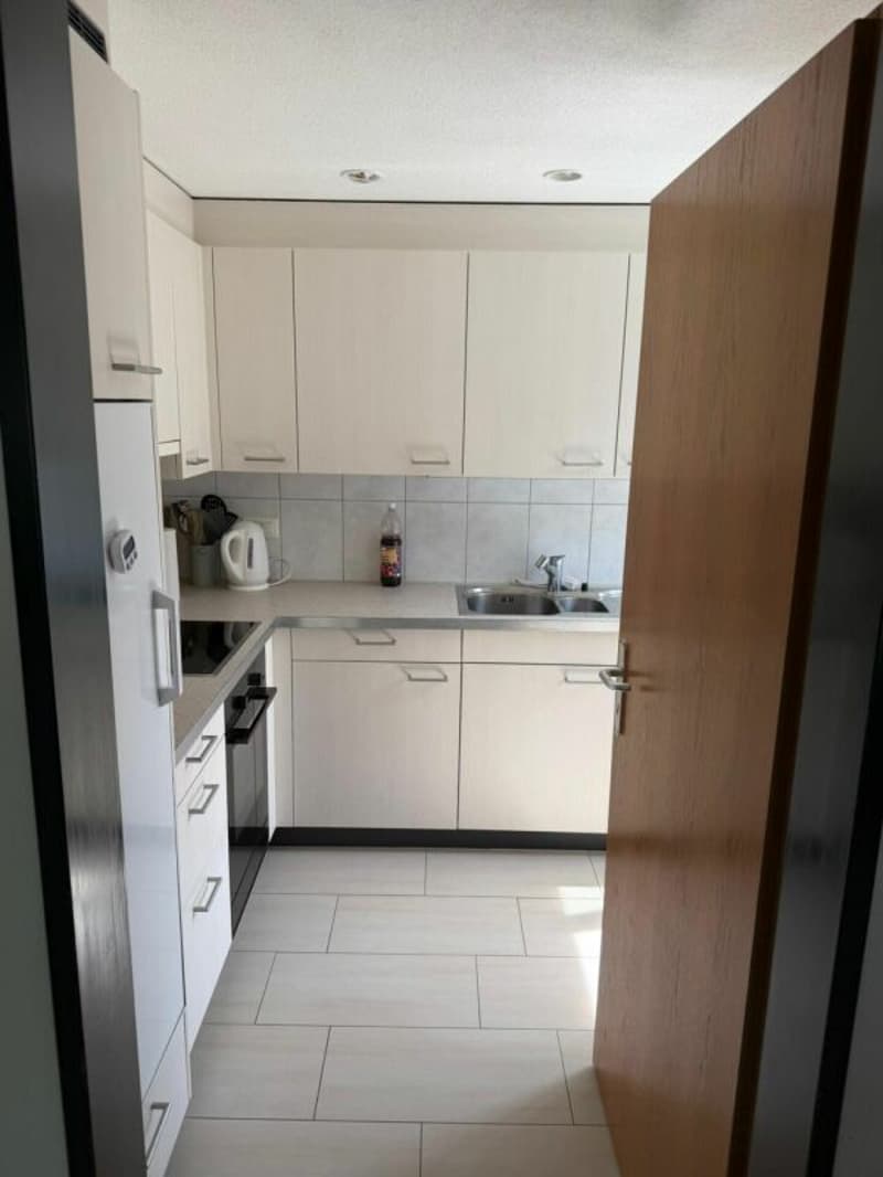 grosszügige 4.5-Zimmer-Wohnung mit Balkon im Zentrum von Vilters (2)