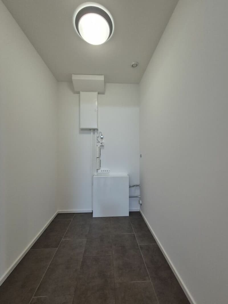 Betreutes Wohnen: moderne 2.5 Zimmerwohnung mit modernem Ausbau und schönem Balkon (5)