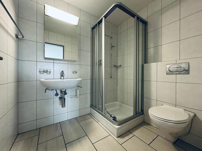 helle 2.5-Zimmerwohnung in bester Lage mit schöner Terrasse (4)