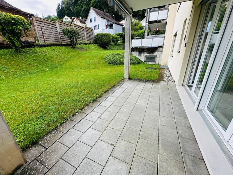 helle 2.5-Zimmerwohnung in bester Lage mit schöner Terrasse (7)