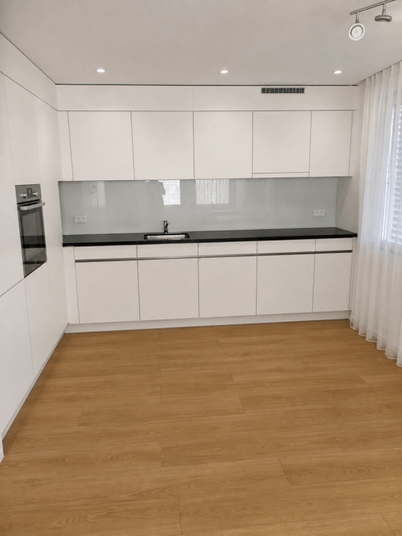 schöne 3.5-Zimmer-Wohnung inmitten von Mels (2)