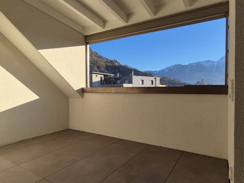 neuwertige 4.5-Zimmer-Maisonette-Wohnung mit Loggia an zentraler Lage in Mels (11)