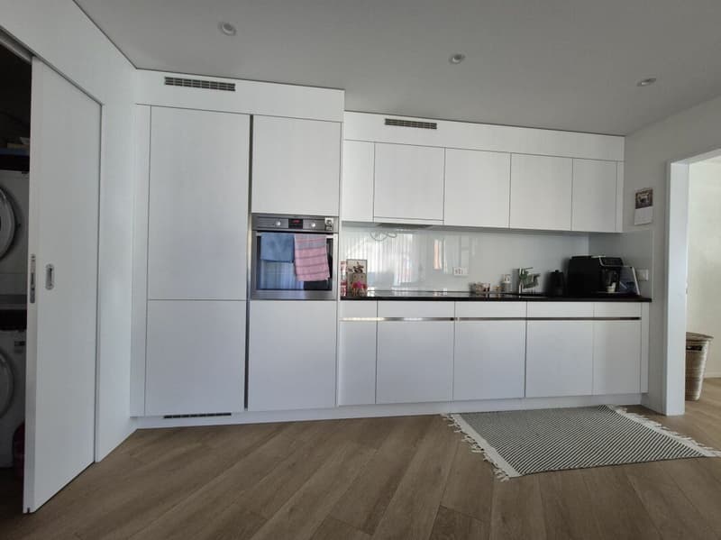 neuwertige 3.5-Zimmer-Wohnung an zentraler Lage (3)