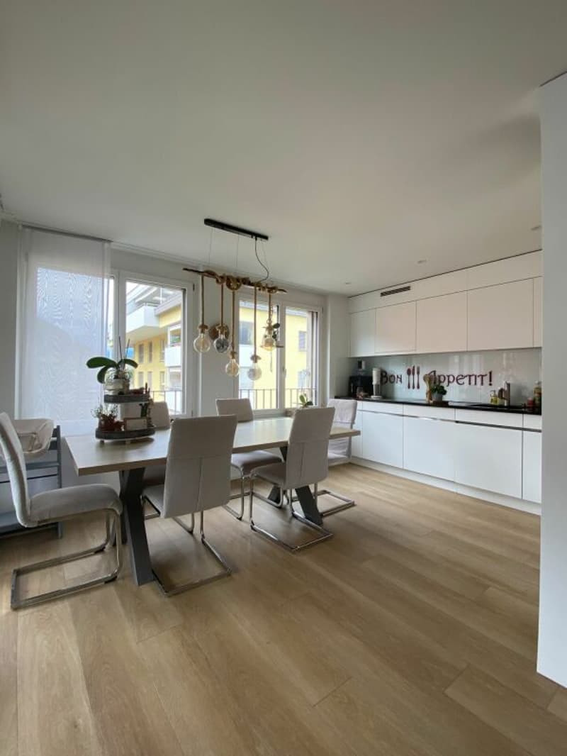 schöne 3.5-Zimmer-Wohnung inmitten von Mels (2)